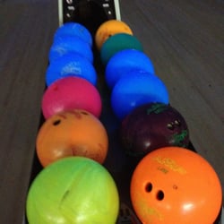 AMF Bowling Centre - Different bowling balls