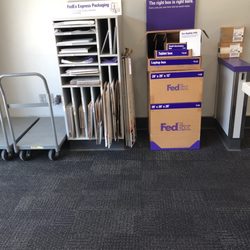 FedEx Ship Center - Packing supplies