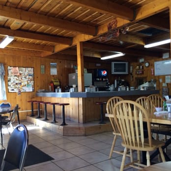 Marinia's Country Cafe - Inside - Coffee & Tea Near Me - Loa, Utah Marinia's Country Cafe - Inside - Coffee & Tea Near Me - Loa, Utah