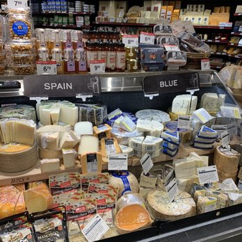 Mariano's - West Loop - A Cure from the Blues - Grocery Near Me - Chicago, Illinois