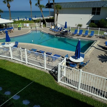 Four Winds Beach Resort - Pool - Hotels Near Me - Longboat Key, Florida