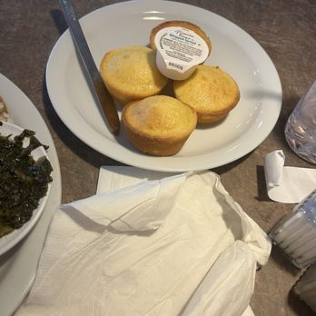 Niecie's Restaurant - Soul Food Near Me - Kansas City, Missouri