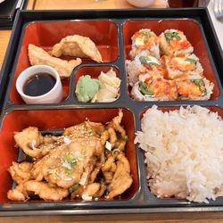 Hiro 88 - 3 item Bento - Gyoza, Sesame Chicken and Sweet Chili Crab Roll