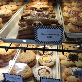 Three Brothers Bakery - Gingerbread men - Bakeries Near Me - Houston, Texas Three Brothers Bakery - Gingerbread men - Bakeries Near Me - Houston, Texas