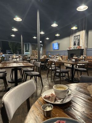 2577 N Clark St by null