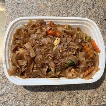 Jasmine Thai Restaurant - Pad See Pad-See-Eww - Thai Near Me - Schenectady, New York