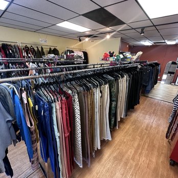 Loverz Vintage - More clothes! - Used, Vintage & Consignment Near Me - Modesto, California