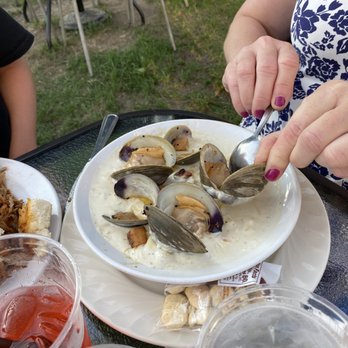 Basecamp Brewing - big fresh clams in the chowdah - Brewpubs Near Me - Lincoln, New Hampshire