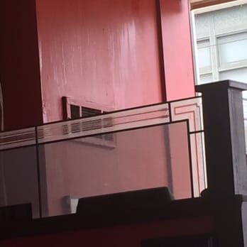 Arcade Restaurant - What the heck is dripping down the wall?? - Diners Near Me - Memphis, Tennessee