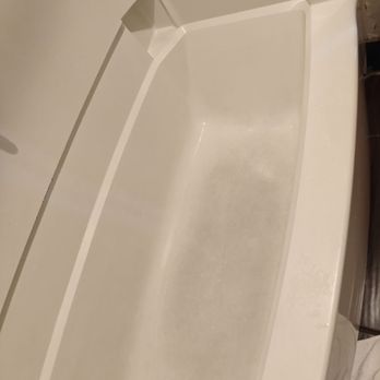 Quality Inn - Tub was so dirty I couldn't stand in it, ew - Hotels Near Me - Grants Pass, Oregon Quality Inn - Tub was so dirty I couldn't stand in it, ew - Hotels Near Me - Grants Pass, Oregon