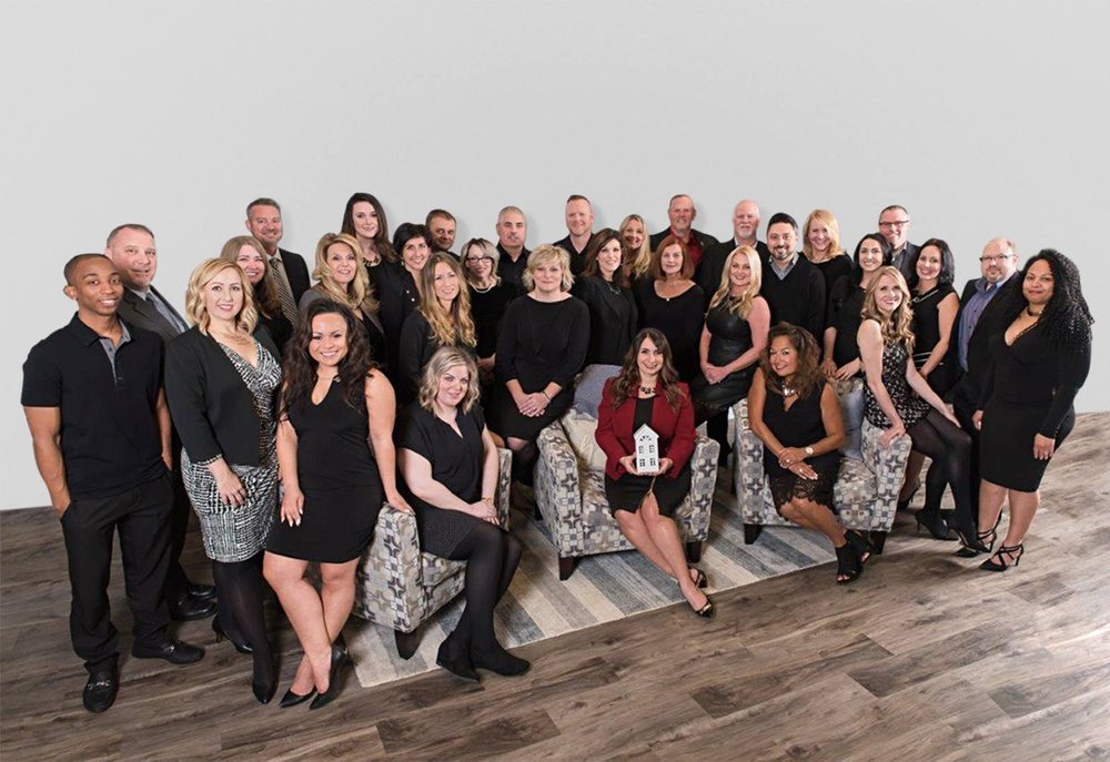 MOVING THE MITTEN REAL ESTATE GROUP Updated October 2024 337 Main