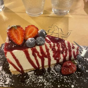Satiro Vino e Cucina - Cheesecake with berries - Seafood Near Me - Rome, RM