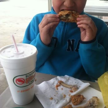 Southern Classic Chicken - Daegan devours Southern Classic chicken - Southern Near Me - Many, Louisiana Southern Classic Chicken - Daegan devours Southern Classic chicken - Southern Near Me - Many, Louisiana