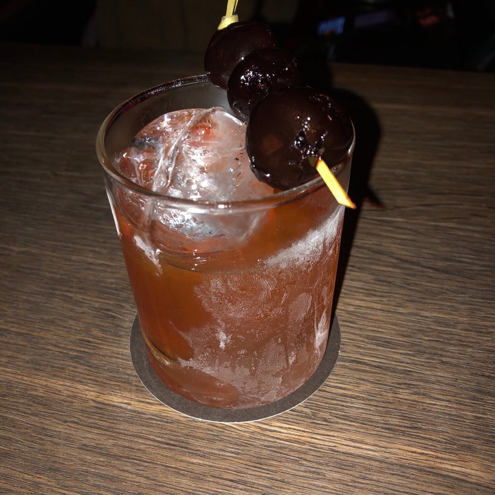 Boilerman Bar - Knob Creek Manhattan! - Cocktail Bars Near Me - Munich, BY