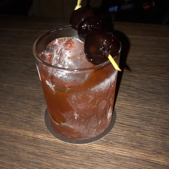 Boilerman Bar - Knob Creek Manhattan! - Cocktail Bars Near Me - Munich, BY