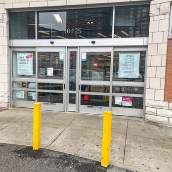 Walgreens - Entrance - Drugstores Near Me - Forest Hills, New York
