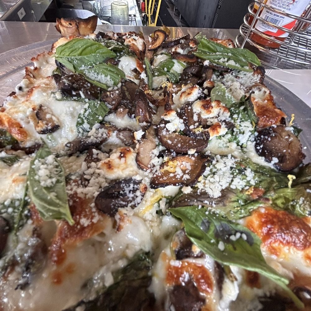 Grandma Bob's - Deep Dish Mushroom Pizza - Pizza Near Me - Detroit, Michigan
