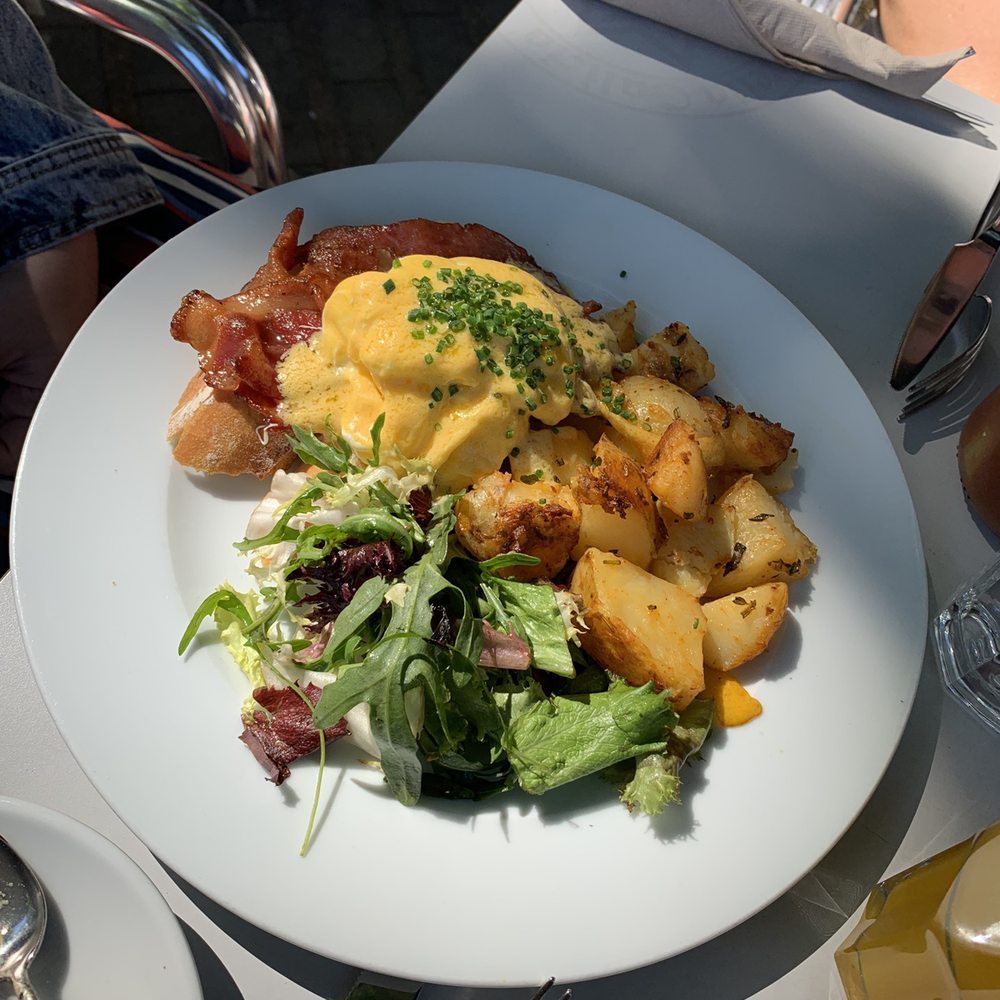 Firebug - Regular benedict - Tapas Bars Near Me - Barcelona, B Firebug - Regular benedict - Tapas Bars Near Me - Barcelona, B