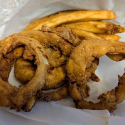 Phil's Icehouse - Onion rings and fries