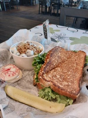 3005 Veterans Memorial Blvd by null