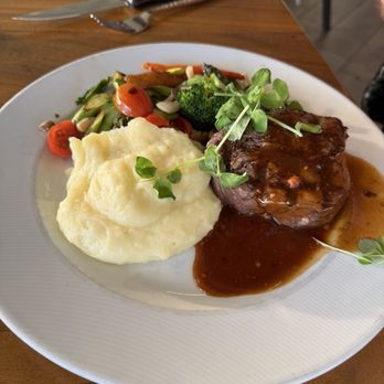 The Plantation House - Filet Mignon - Hawaiian Near Me - Lahaina, Hawaii
