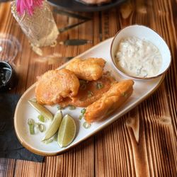 Olivos - FRITURAS DE PESCADO CON SALSA TÁRTARA (fried fish with tartar sauce)