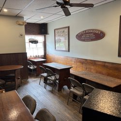 Little Rendezvous - The dining room.