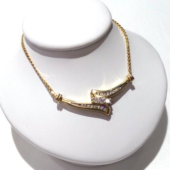 Diamond & Gold Treasures - Diamond Necklace - Jewelry Near Me - London, Ontario Diamond & Gold Treasures - Diamond Necklace - Jewelry Near Me - London, Ontario