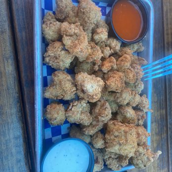 Maggie's R&R - Buffalo cauliflower - American Near Me - Fort Worth, Texas Maggie's R&R - Buffalo cauliflower - American Near Me - Fort Worth, Texas