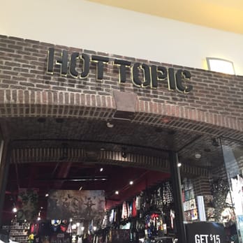 Hot Topic - Women's Clothing Near Me - Lake Grove, New York