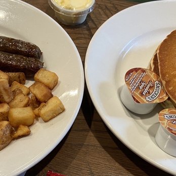 Frizzle Chicken Cafe - The Whole Breakfast - Breakfast & Brunch Near Me - Pigeon Forge, Tennessee Frizzle Chicken Cafe - The Whole Breakfast - Breakfast & Brunch Near Me - Pigeon Forge, Tennessee
