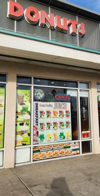 Alhambra Donuts by null