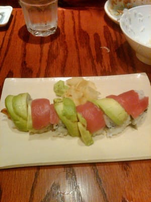 Photo of YamaSho - 舊金山, CA, US. YamaSho roll. Decent, but not worth $16.50