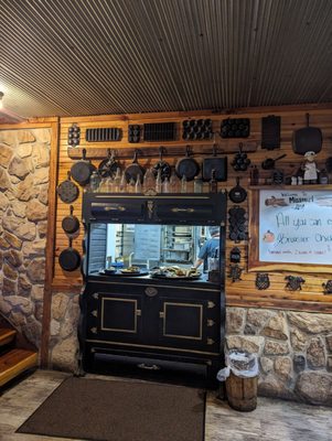 Missouri Hick Barbeque by null