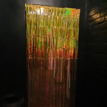 Patton's Steakhouse - NYE decor for bathroom hallway - Steakhouses Near Me - Houston, Texas