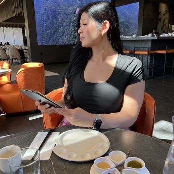 Palette Dim Sum & Seafood - Lounge area - Chinese Near Me - Tustin, California