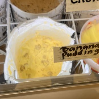 Funnel Cake Paradise - Banana pudding ice cream - Bakeries Near Me - Dallas, Texas