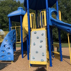 Milt Dickens Park - Area for 5-12 yo
