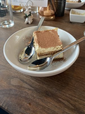 Piatto Neapolitan Pizzeria by null