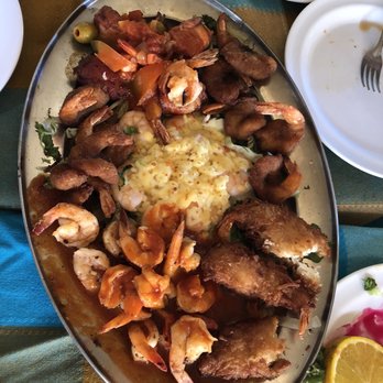 Mariscos El Carnal - Seafood Near Me - Jocotepec, JAL