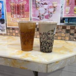 Peach Lemonjade (Large) and Coffee Jelly Bubble Milk Tea Peach Lemonjade (Large) and Coffee Jelly Bubble Milk Tea