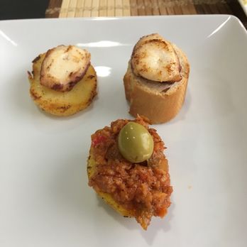 Chuchi's Restaurant - Cuban Near Me - Cape Coral, Florida