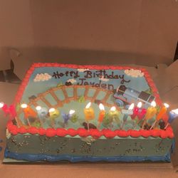 Medina's Bakery - Cake
