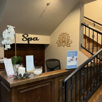 Hale Massage Therapy - Spa reception - Massage Therapy Near Me - Santa Clarita, California Hale Massage Therapy - Spa reception - Massage Therapy Near Me - Santa Clarita, California