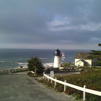 HI Point Montara Lighthouse Hostel - Hostels Near Me - Montara, California