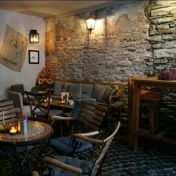 Café dal Pastore - Gemütlicher Innenraum.