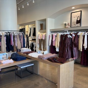 Madida Clothing - Women's Clothing Near Me - Omaha, Nebraska
