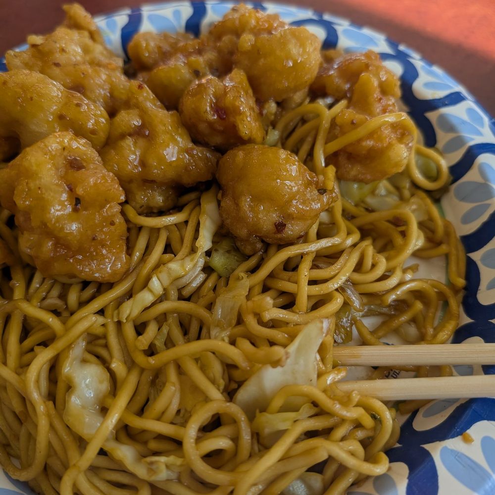 Uncle Henry - Sesame chicken and low main - Asian Fusion Near Me - Denver, Colorado Uncle Henry - Sesame chicken and low main - Asian Fusion Near Me - Denver, Colorado