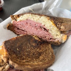 Off Broadway Deli - Ruben