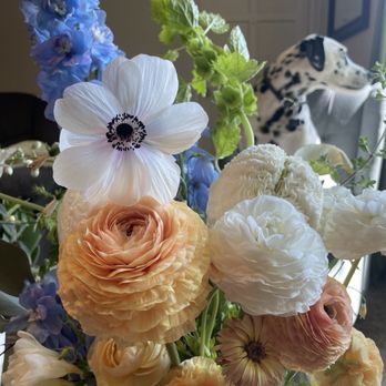 Wynnie's Flower Farm - Birthday bouquet - Florists Near Me - Clovis, California Wynnie's Flower Farm - Birthday bouquet - Florists Near Me - Clovis, California